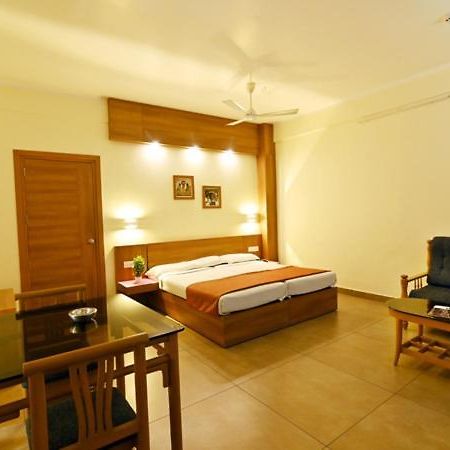 Maharani Hotel Kozhikode Zewnętrze zdjęcie