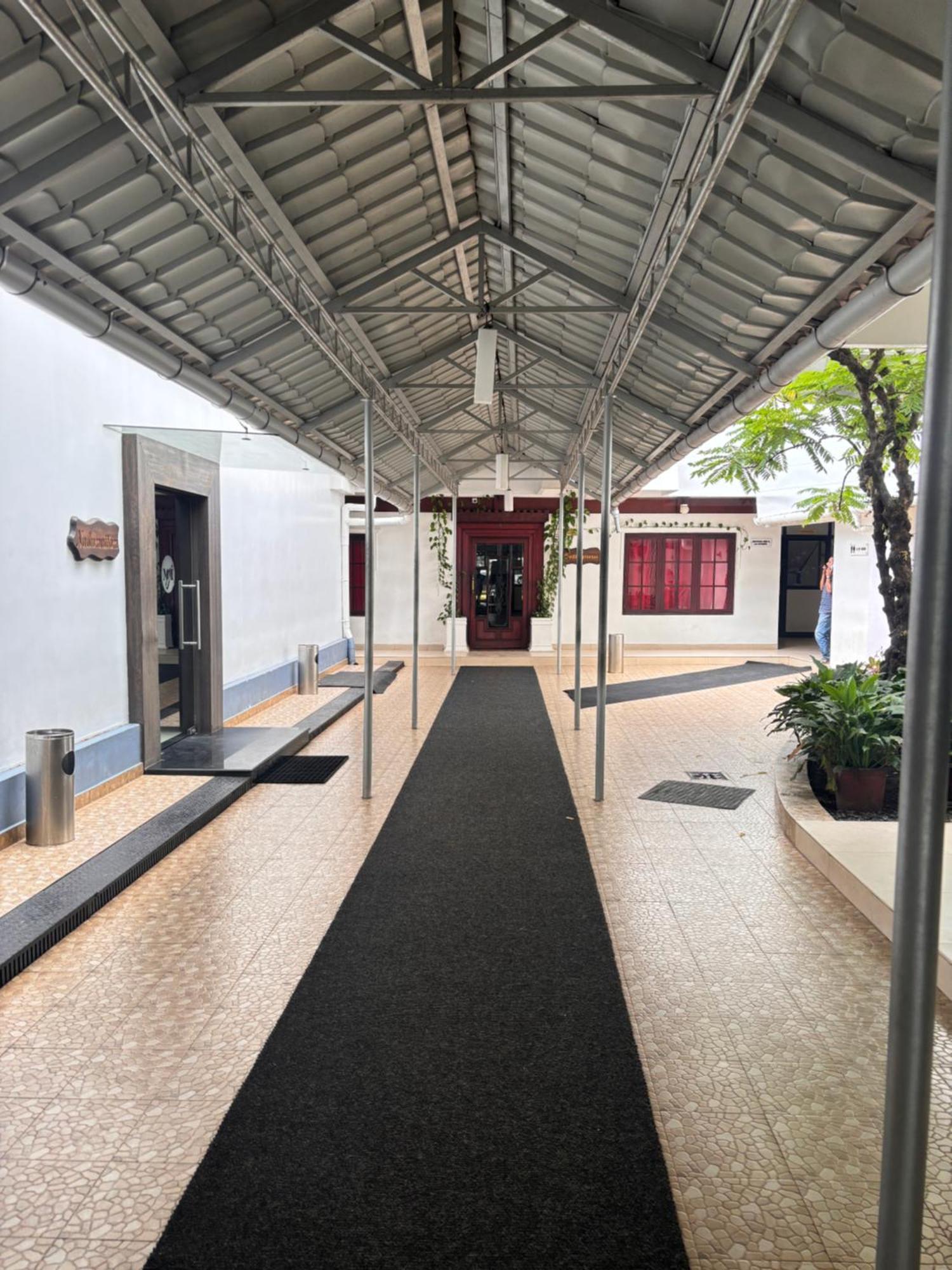 Maharani Hotel Kozhikode Zewnętrze zdjęcie