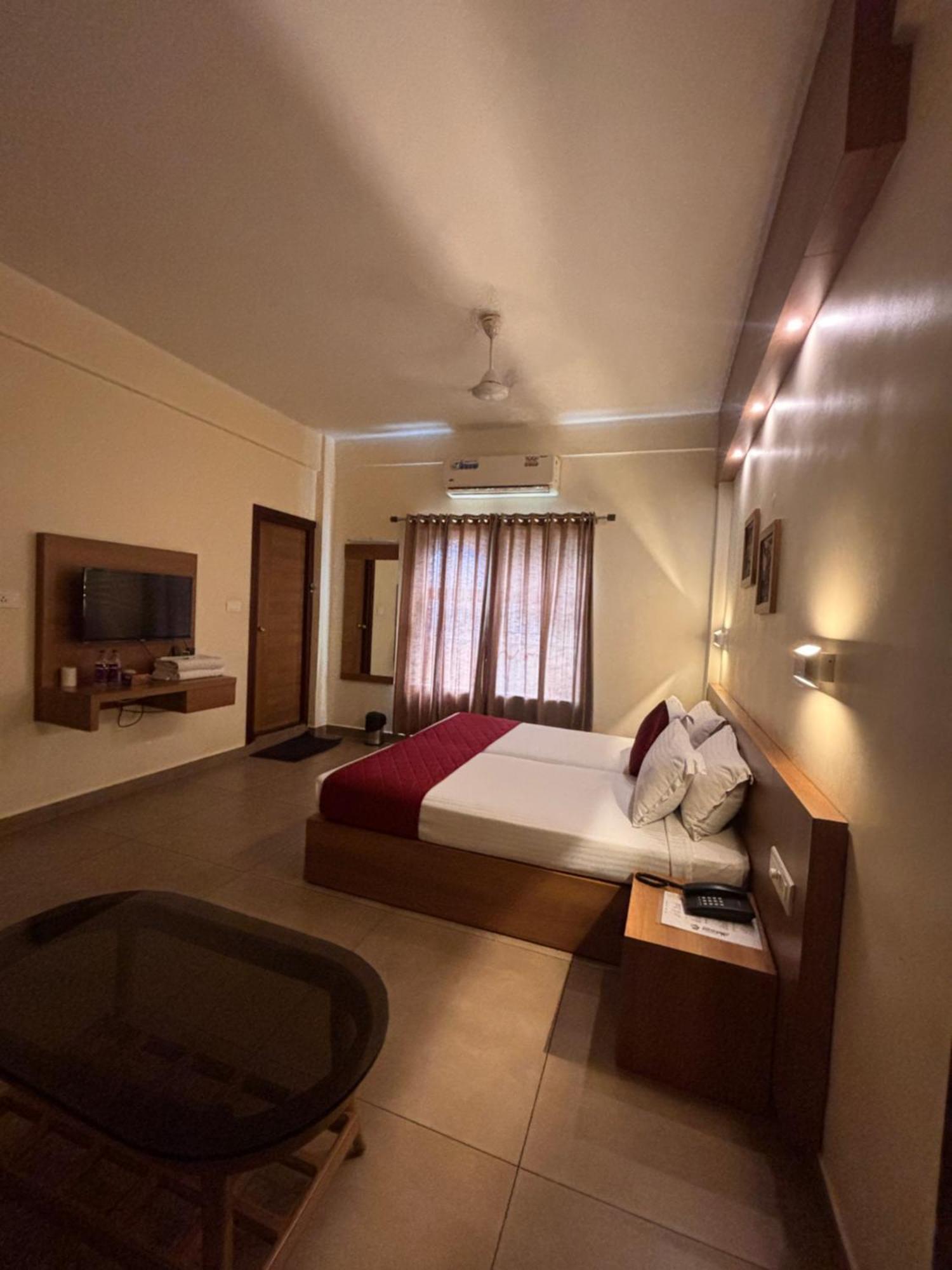 Maharani Hotel Kozhikode Zewnętrze zdjęcie
